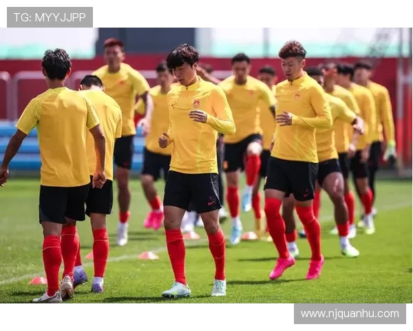 中国男足全新阵容出征世预赛首战告捷展现团队凝聚力与战术新风貌