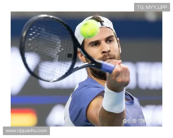 全球网球名将齐聚赛场 激烈对决揭示未来竞技趋势