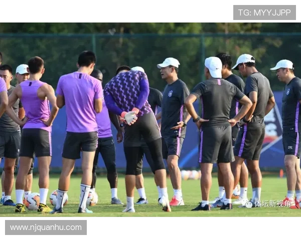 卢顿俱乐部全力备战新赛季多名核心球员状态回升引发球迷热议