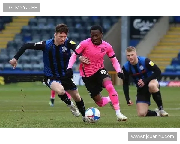 布莱克浦足球俱乐部的历史传承与辉煌成就解析