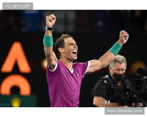 巨星对决！纳达尔击败梅德韦杰夫获大满贯冠军