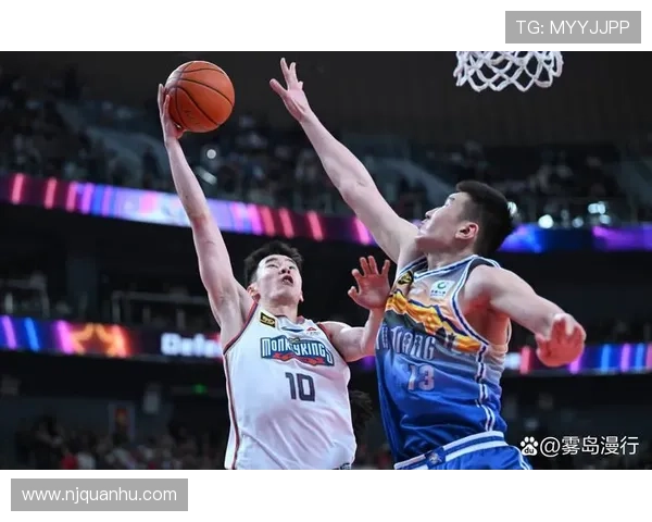 勇士队新赛季备战全解析：核心球员状态更新与战术调整